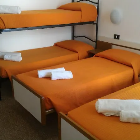 Alberta Hotel 3*